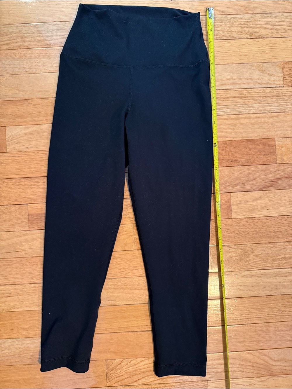 Yogalicious Black High-Waist Cropped Leggings